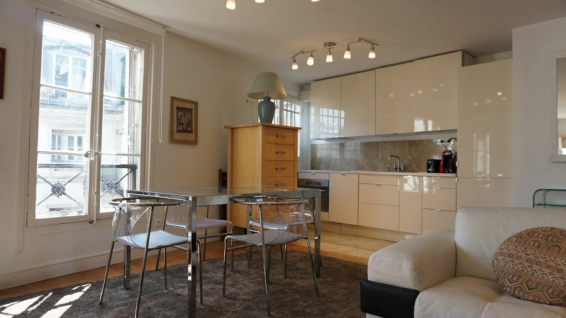 Galeries Lafayette - 2 Pieces - 9 Apartment